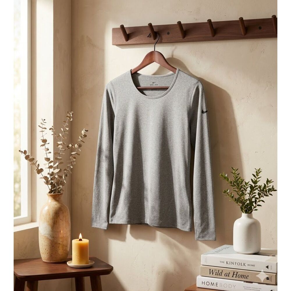 Nike Dri-FIT Shirt Womens M Gray Long Sleeve Pullover Athleisure Stretch Top